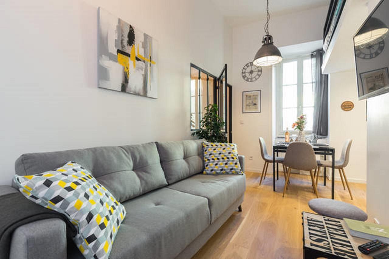 Angle Droit- Loft Charmant Et Atypique, Climatisation, Vieux-นีซ ภายนอก รูปภาพ