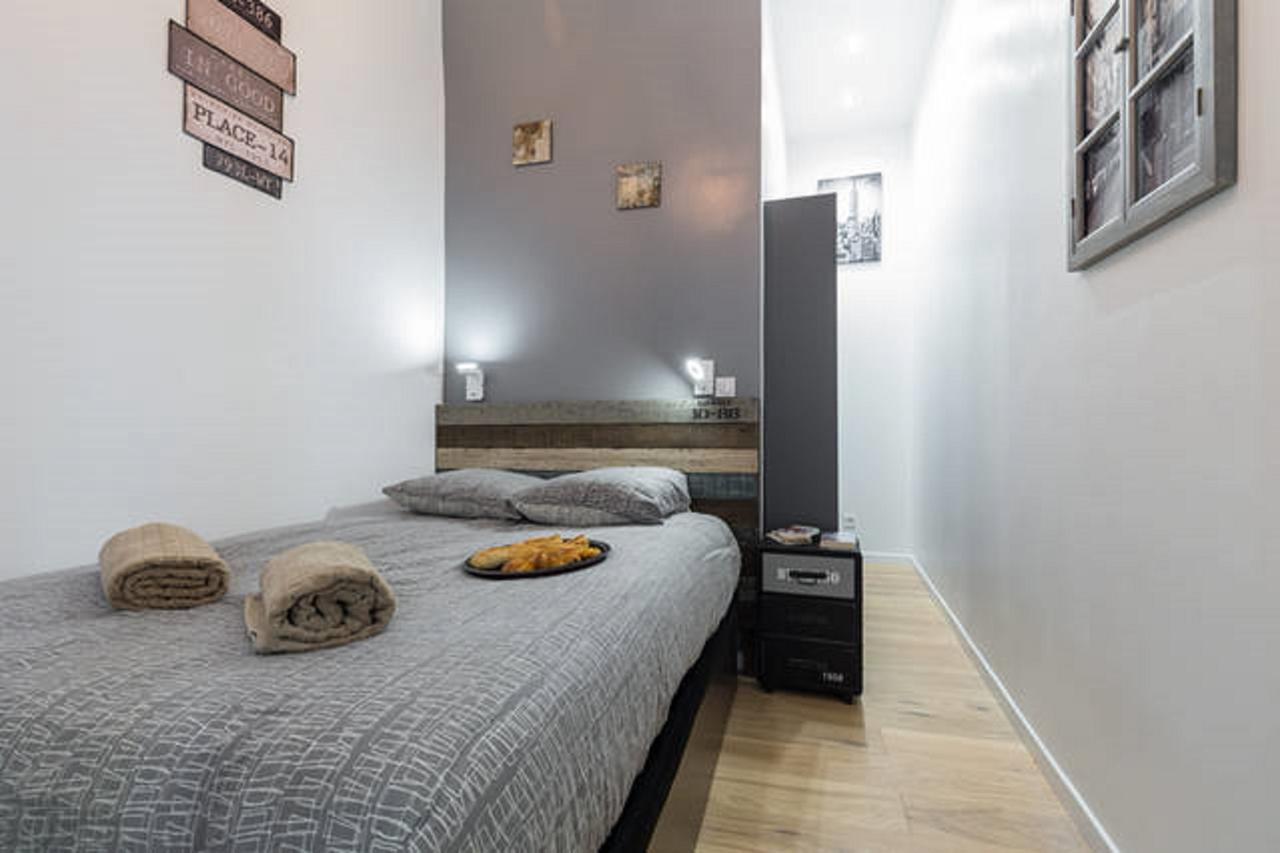 Angle Droit- Loft Charmant Et Atypique, Climatisation, Vieux-นีซ ภายนอก รูปภาพ
